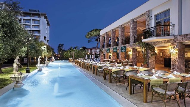 Her lezzette iyi hissettiren tatlar Ela Excellence Resort Belek'te