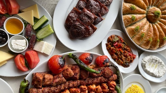 Köşkeroğlu iftarda hem gözlerinizi hem midenizi mutlu ediyor 