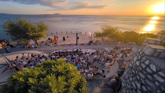 Marmara adası'nda edebiyat günleri