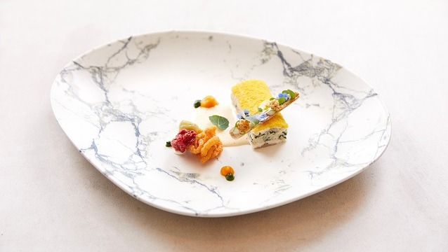 NG Phaselis Bay mutfağından özel bir tarif: Ispanak dolgulu confit levrek 