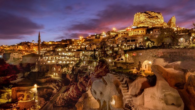 Yıldızların altında, mistik ve akustik atmosferiyle “Vadi” Argos in Cappadocia’da 